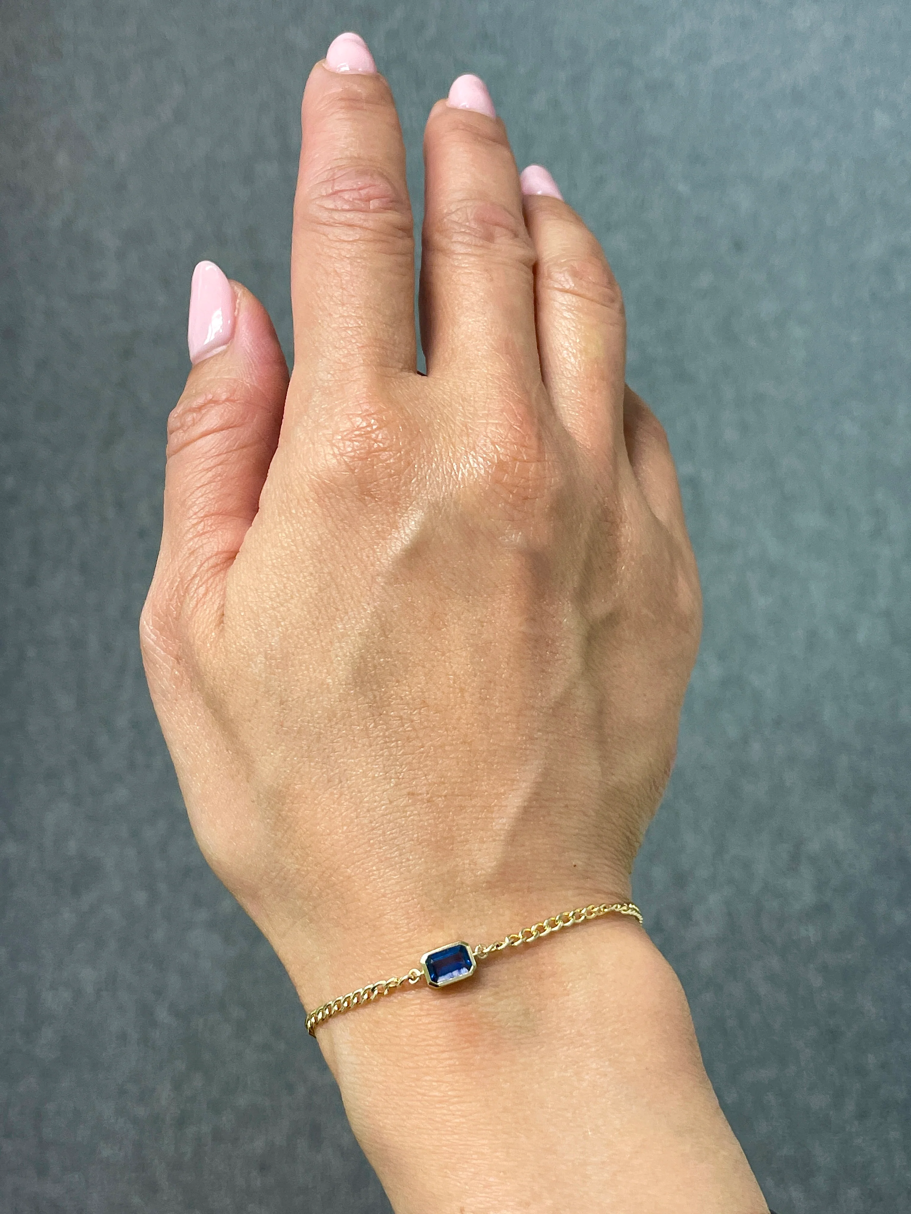 0.64 Carat Sapphire Bezel Bracelet - Image 2
