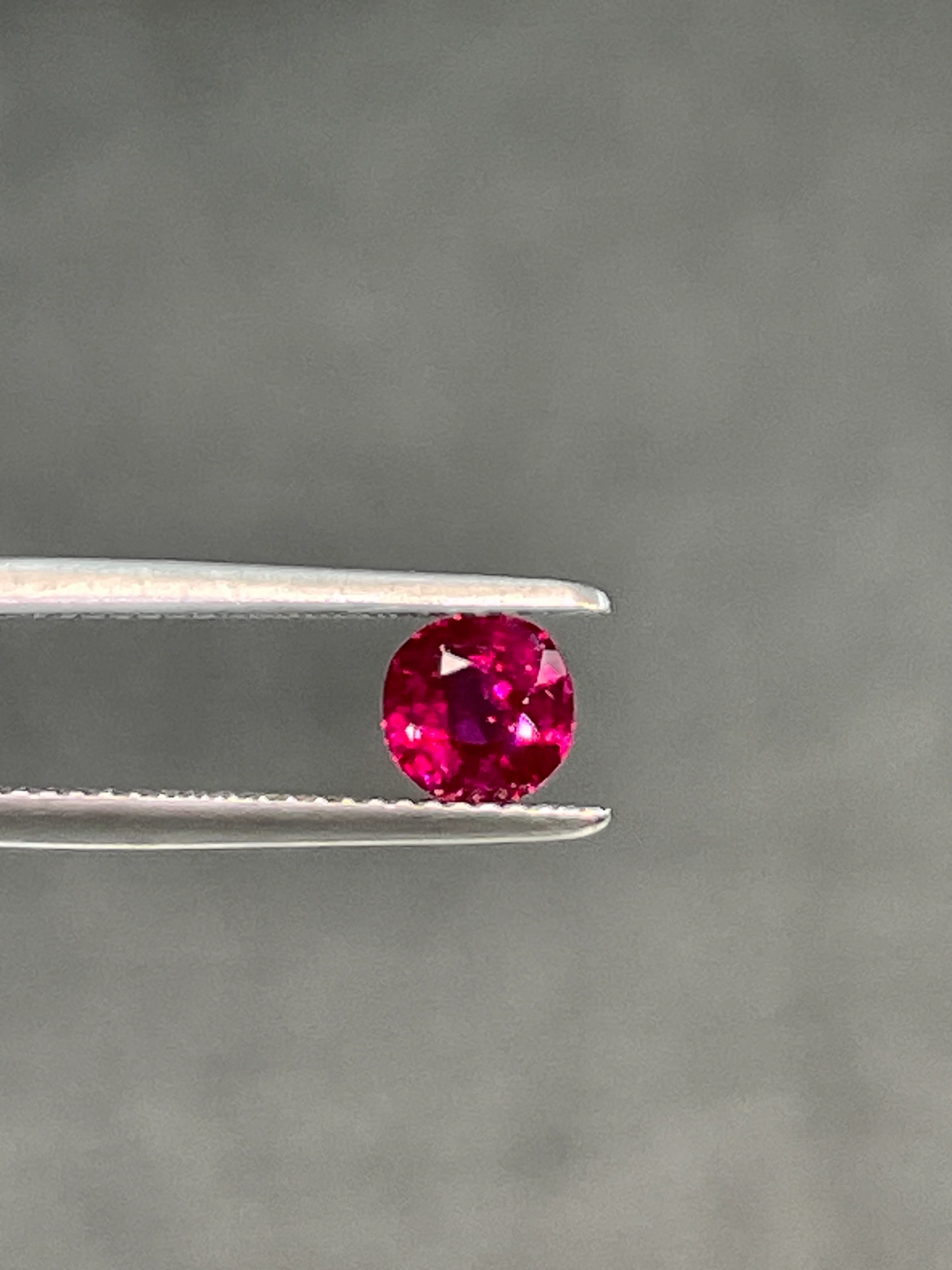 0.87 Carat Burma No Heat Ruby - GIA - Image 2