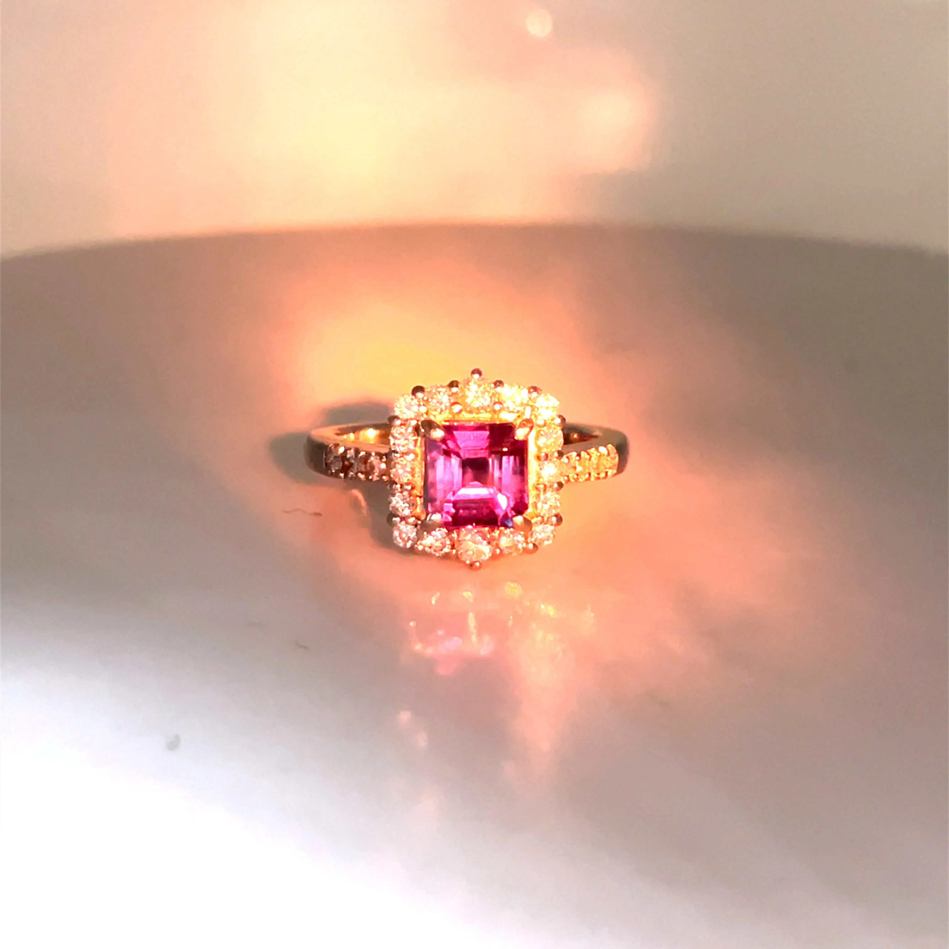 1.43 Carat Alexandrite and Diamond Ring - Image 2