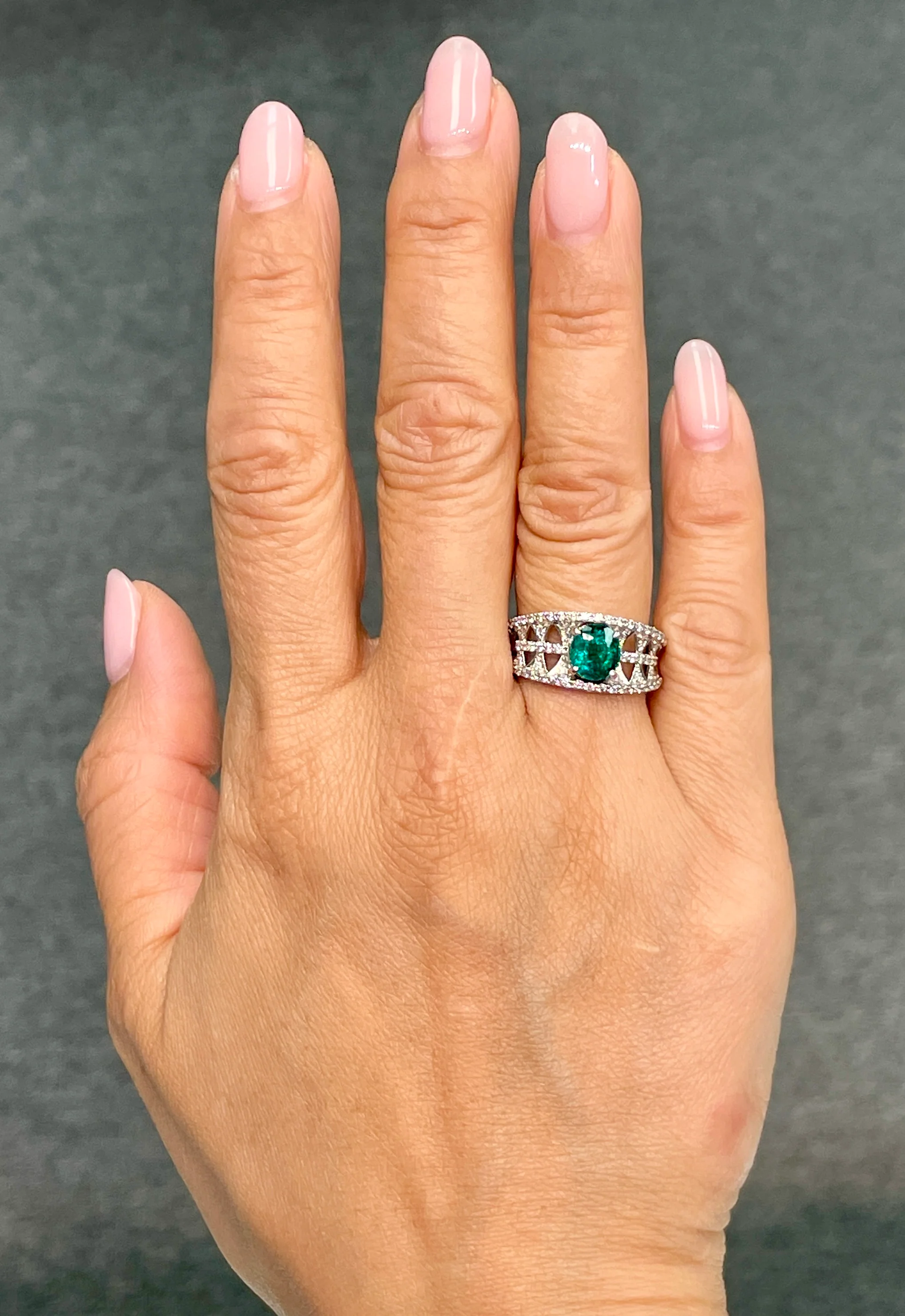 1.49 Carat Brazilian Paraiba Tourmaline and Diamond Ring - GIA - Image 5