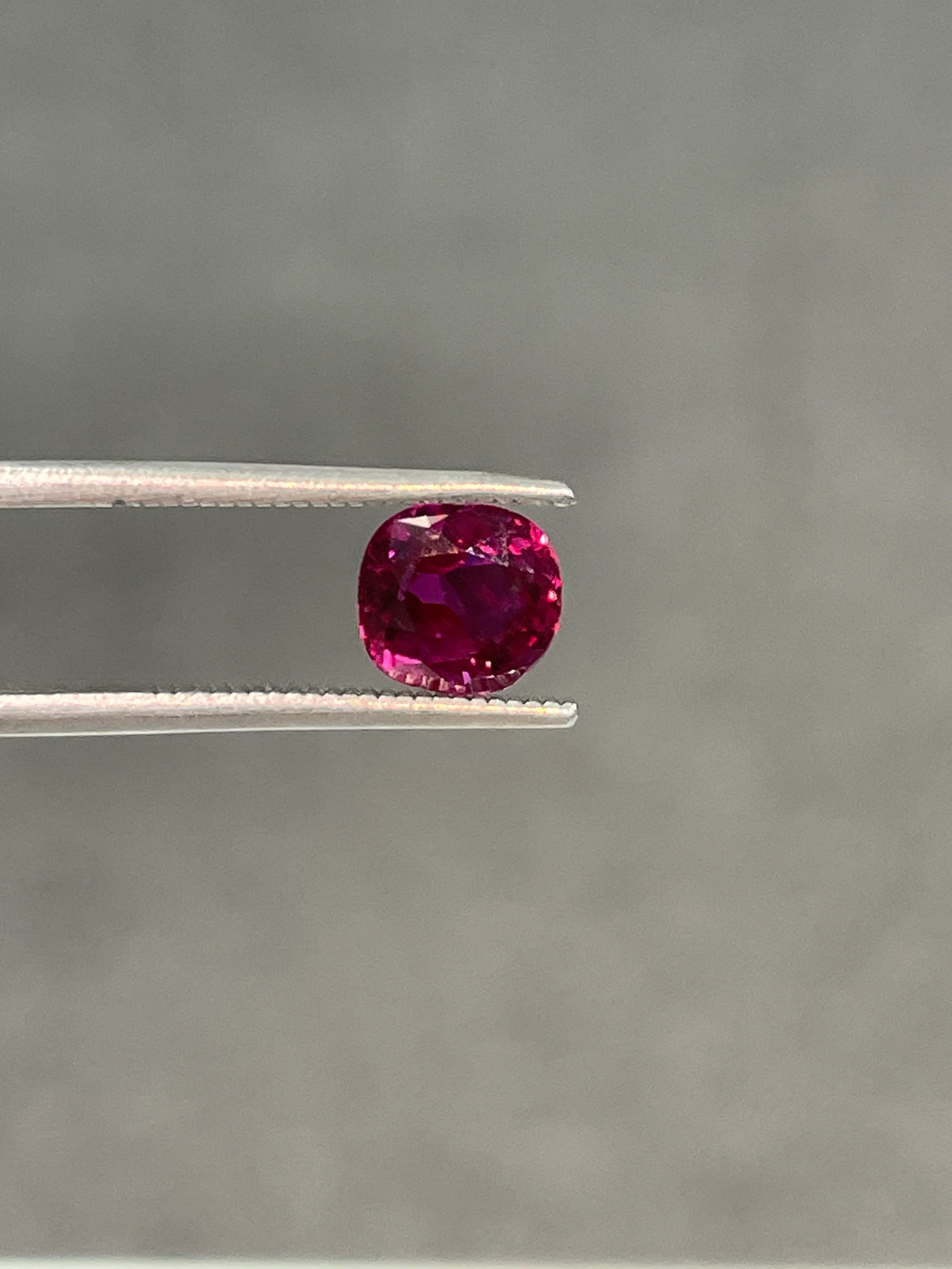 1.56 Carat Ruby - GIA - Image 2