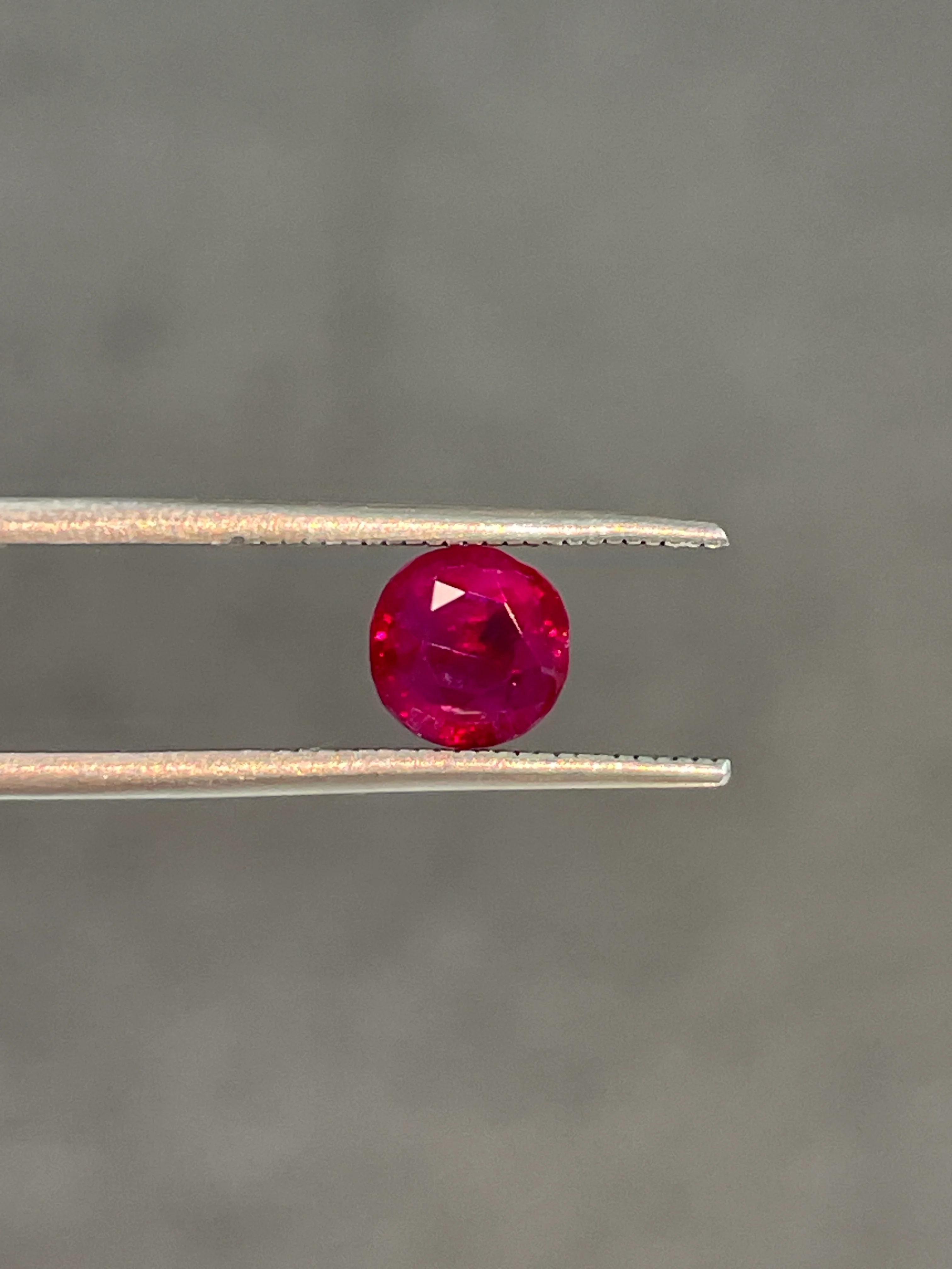 1.60 Carat Burma No Heat Ruby - GIA - Image 2