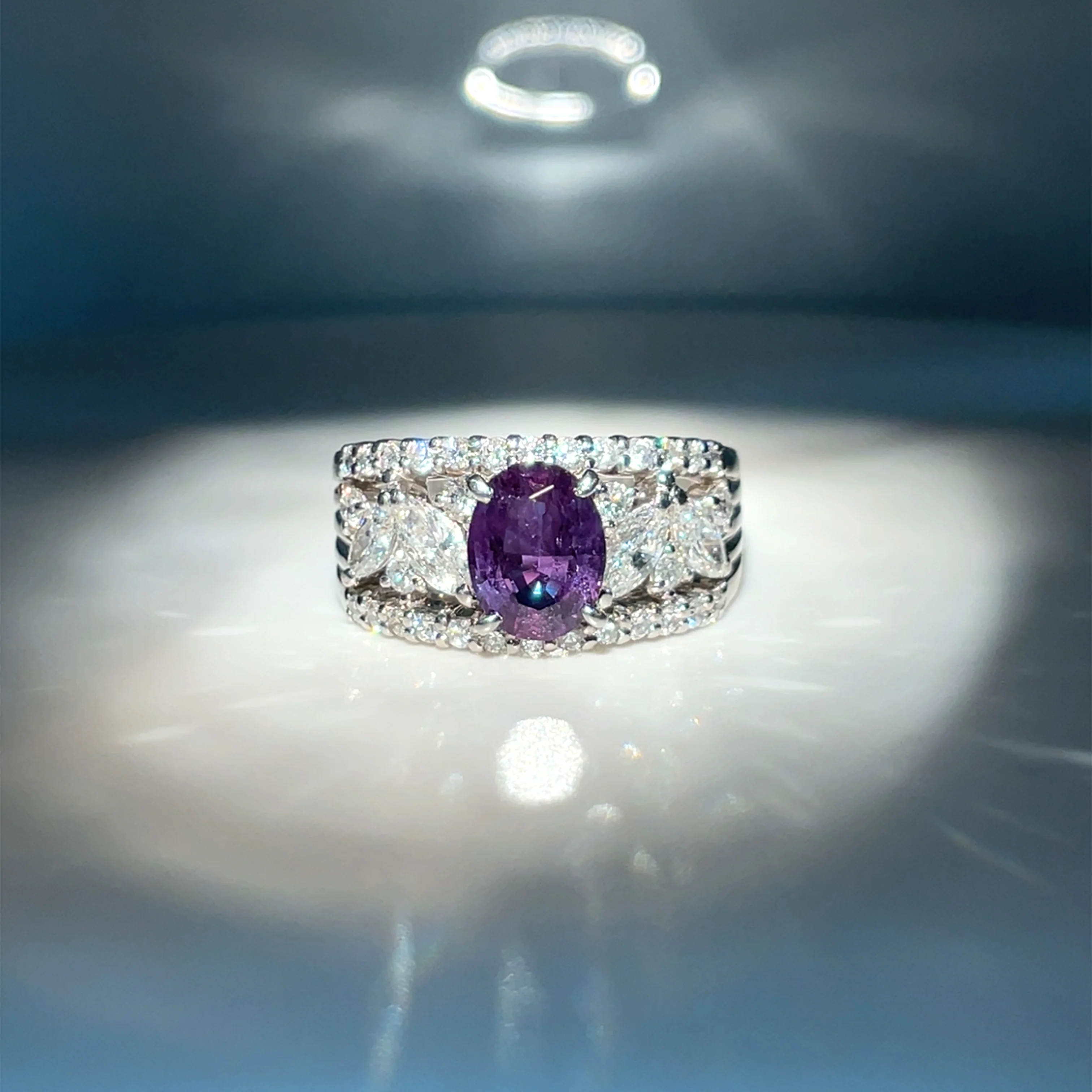 1.82 Carat Alexandrite and Diamond Ring - GIA - Image 5