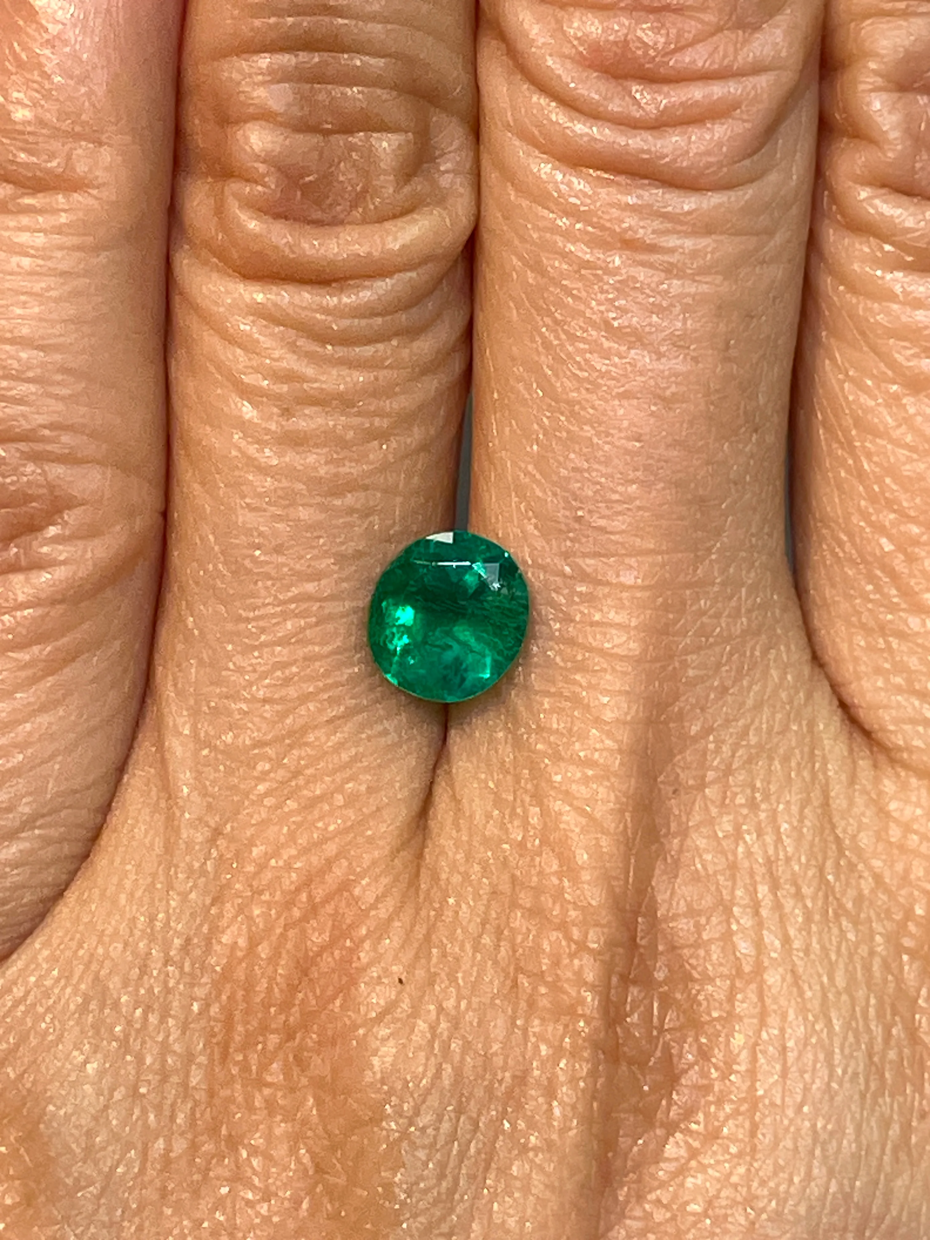 1.83 Carat Colombian Emerald - GIA - Image 3