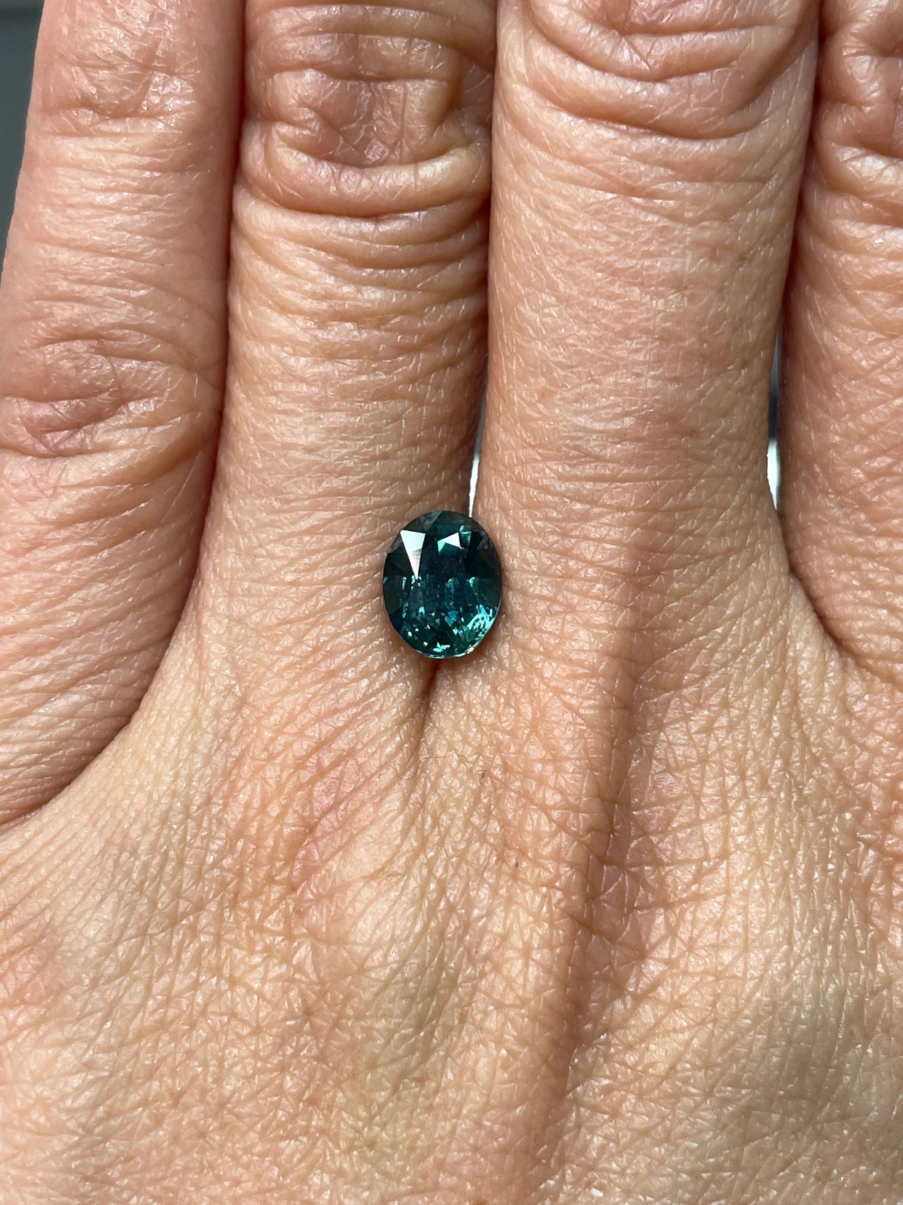 2.03 Carat Teal/Bi-Color Sapphire - Image 3
