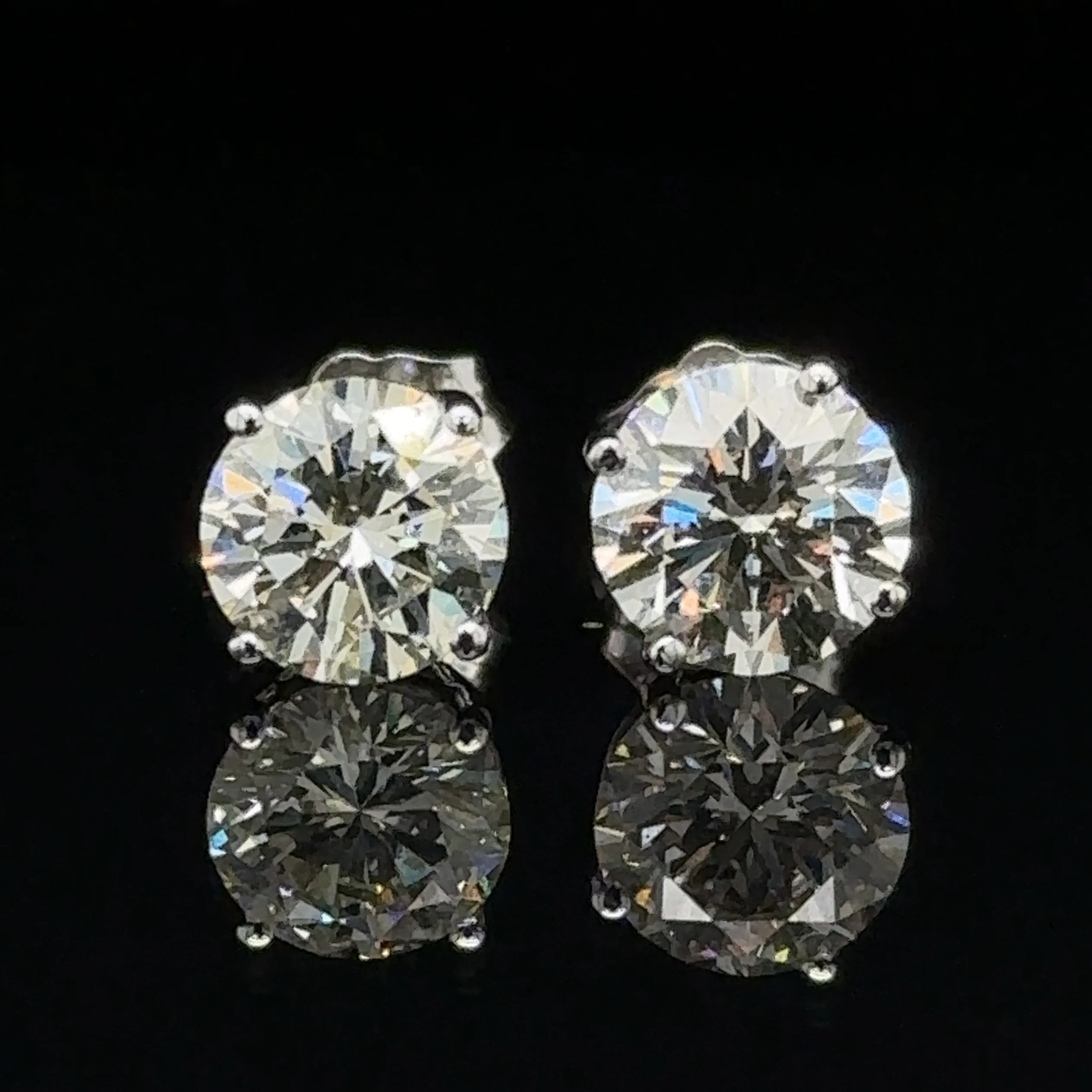 2.16 Carat Natural Diamond Studs - Image 4