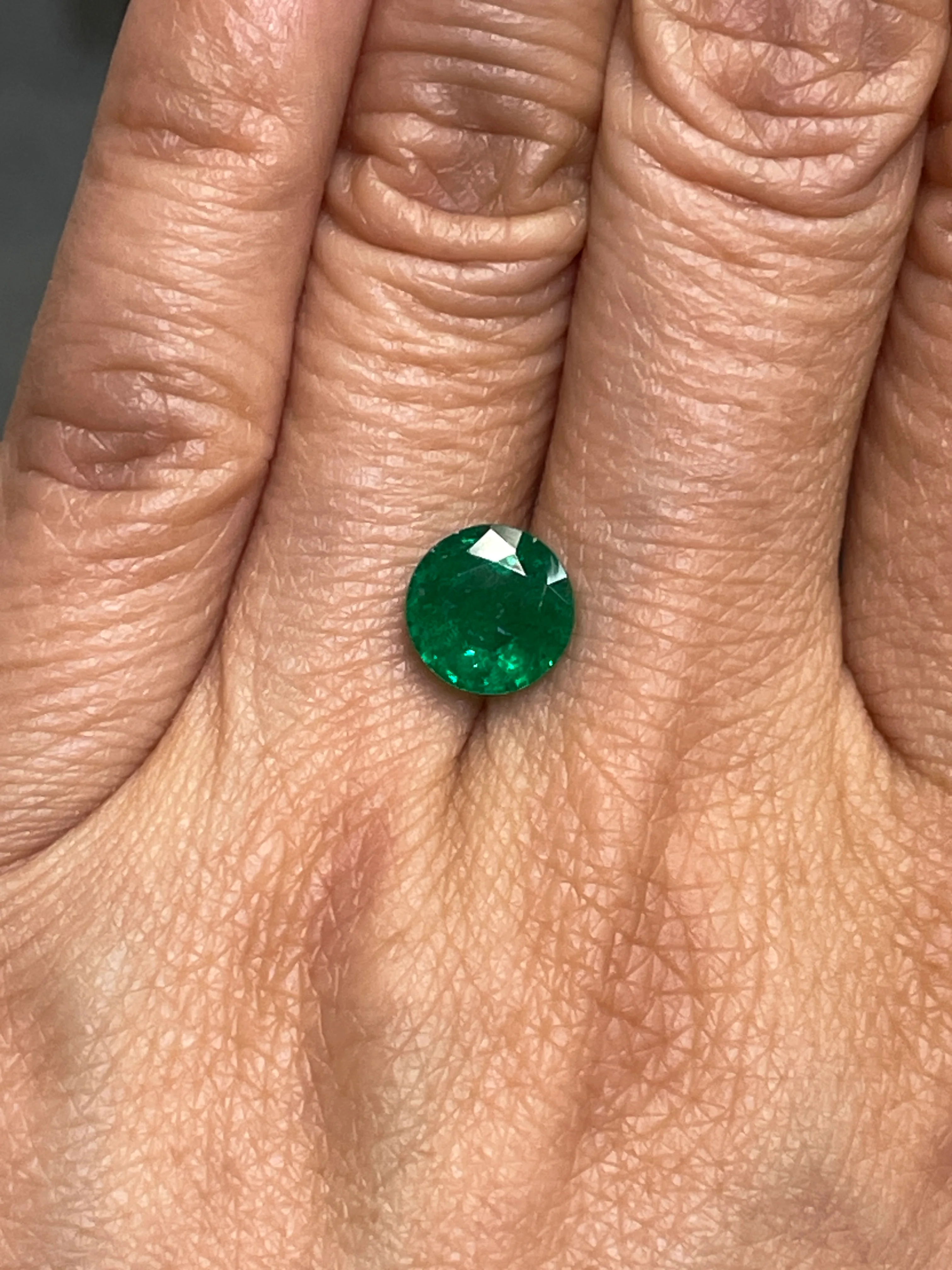 2.17 Carat Emerald - Image 3