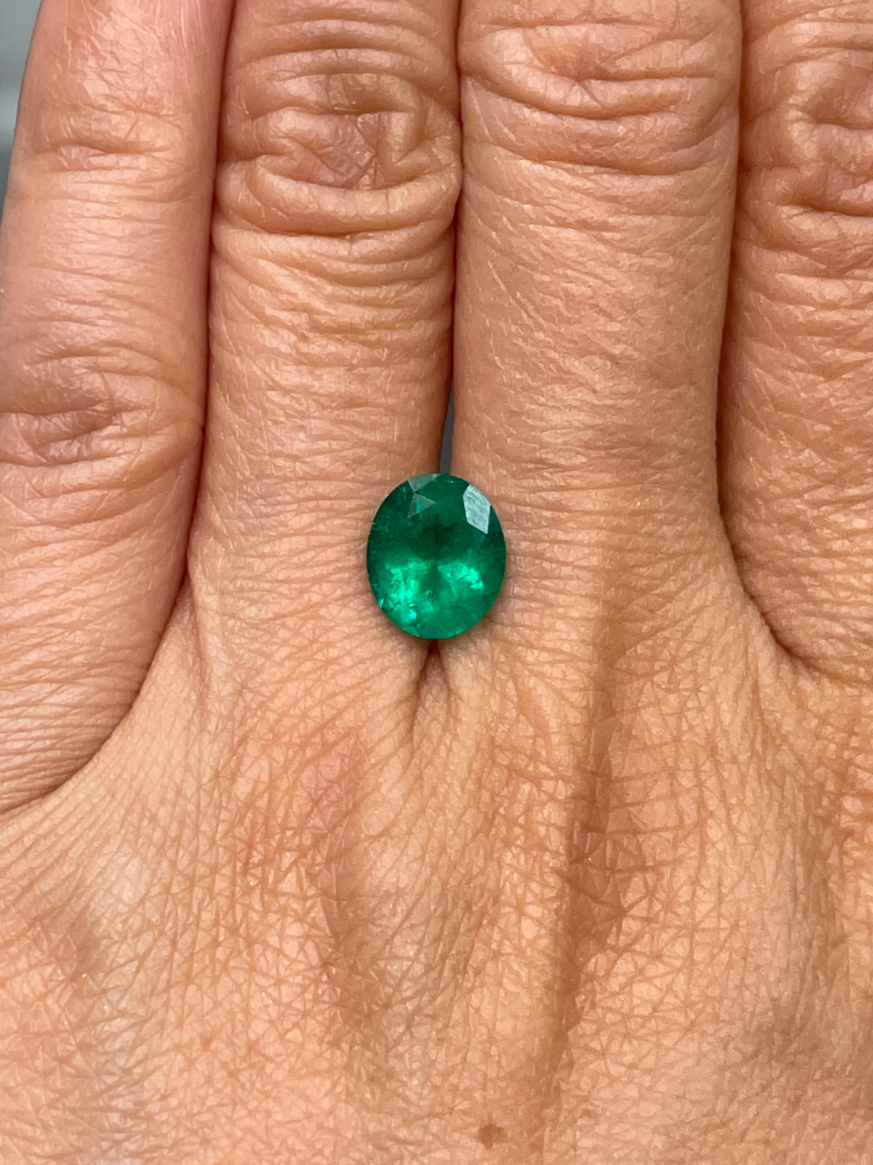 2.19 Carat Colombian Emerald - Image 2