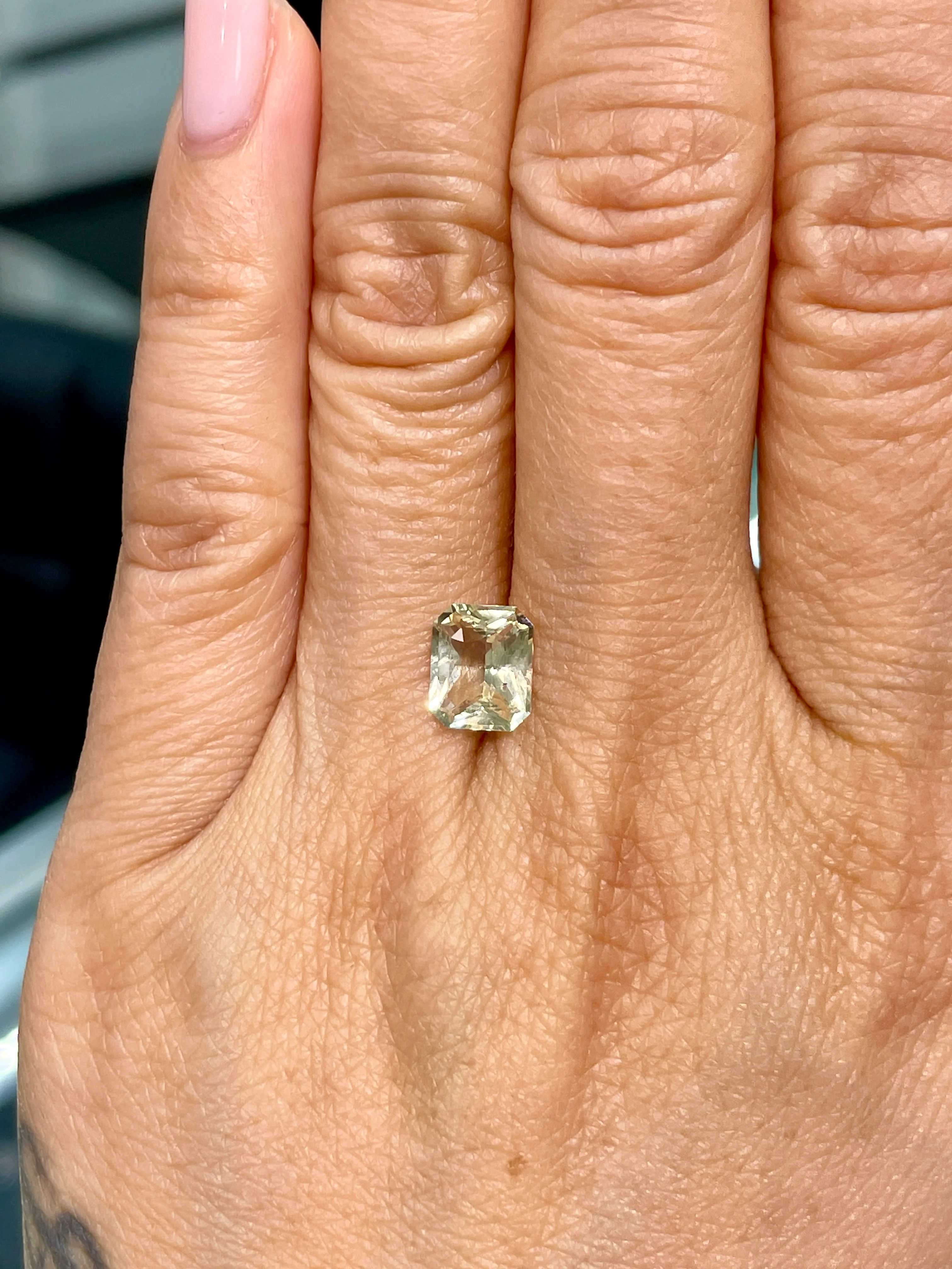 2.19 Carat No Heat Yellow Sapphire - Image 3