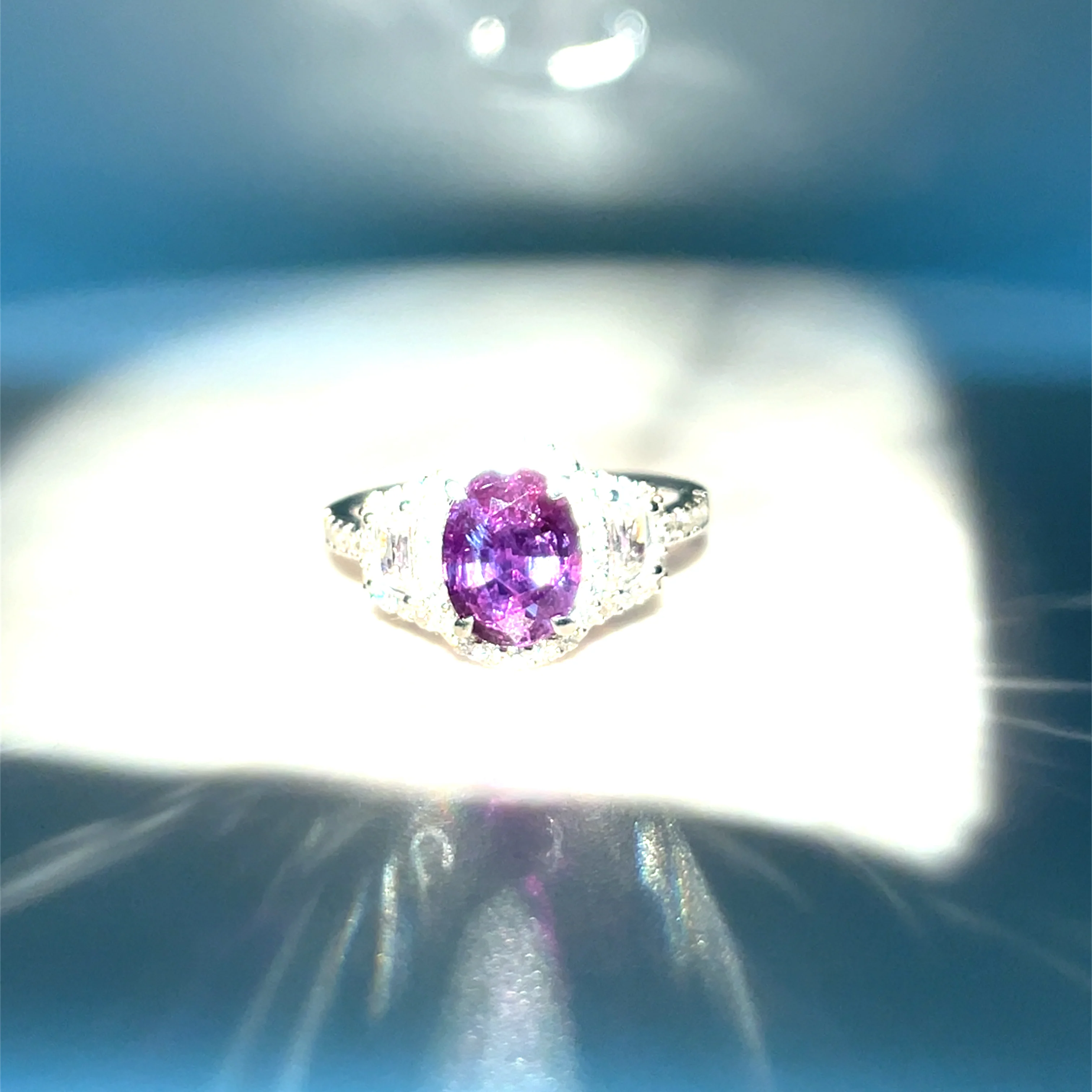 2.29 Carat Alexandrite and Diamond Ring - Brazil - GIA - Image 2