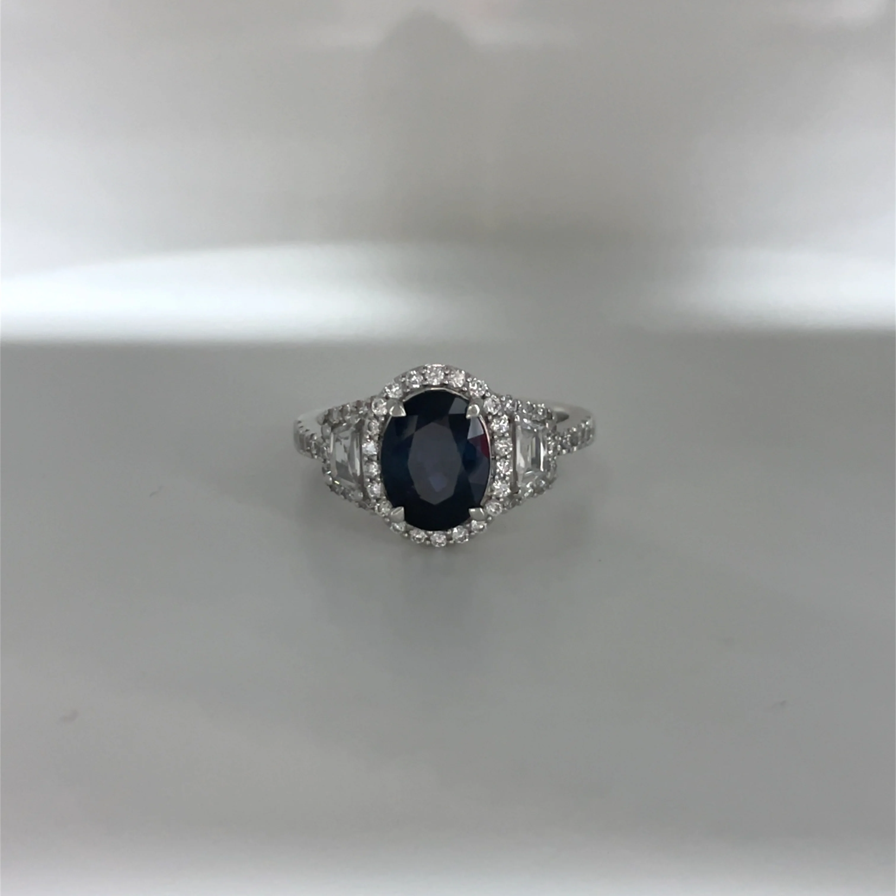 2.29 Carat Alexandrite and Diamond Ring - Brazil - GIA - Image 3