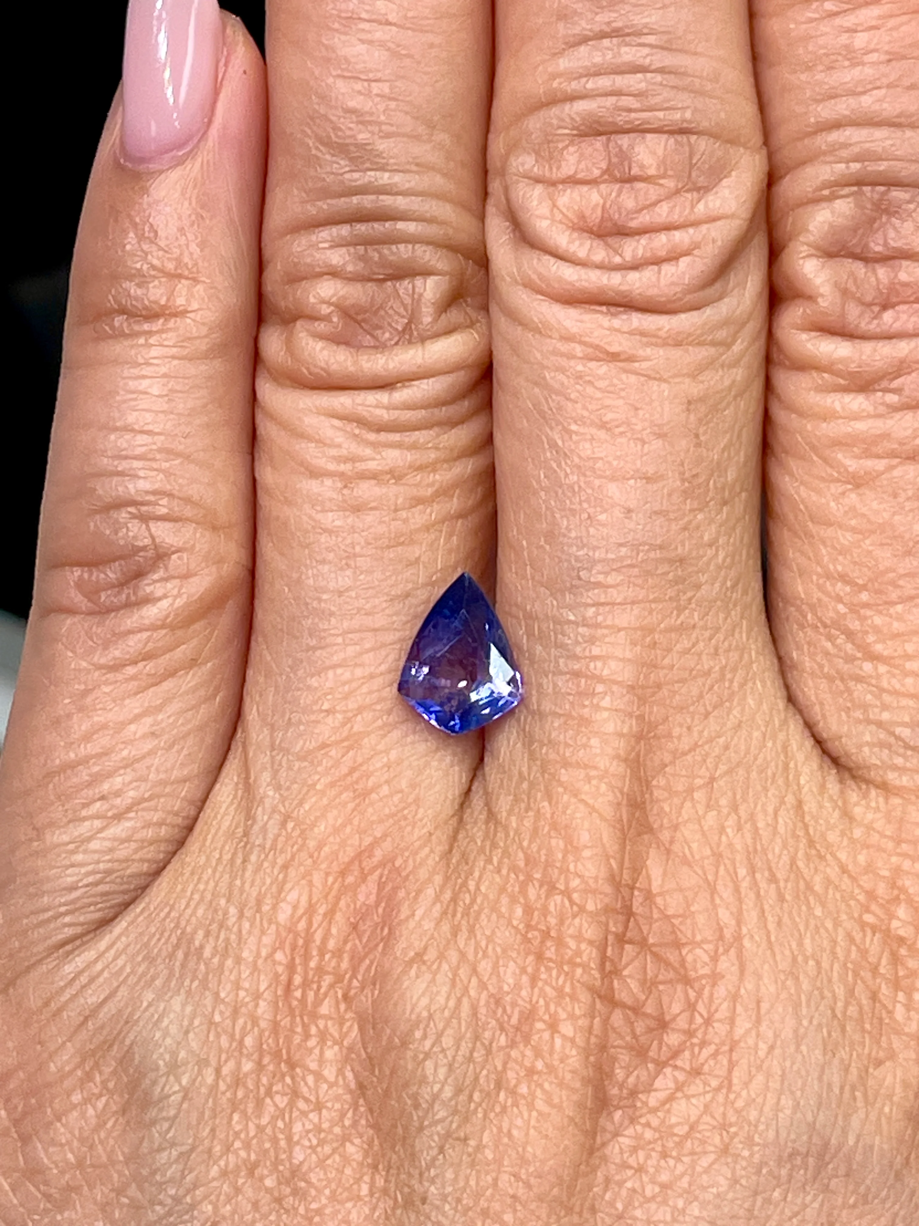 2.34 Carat Purple Sapphire - Image 2