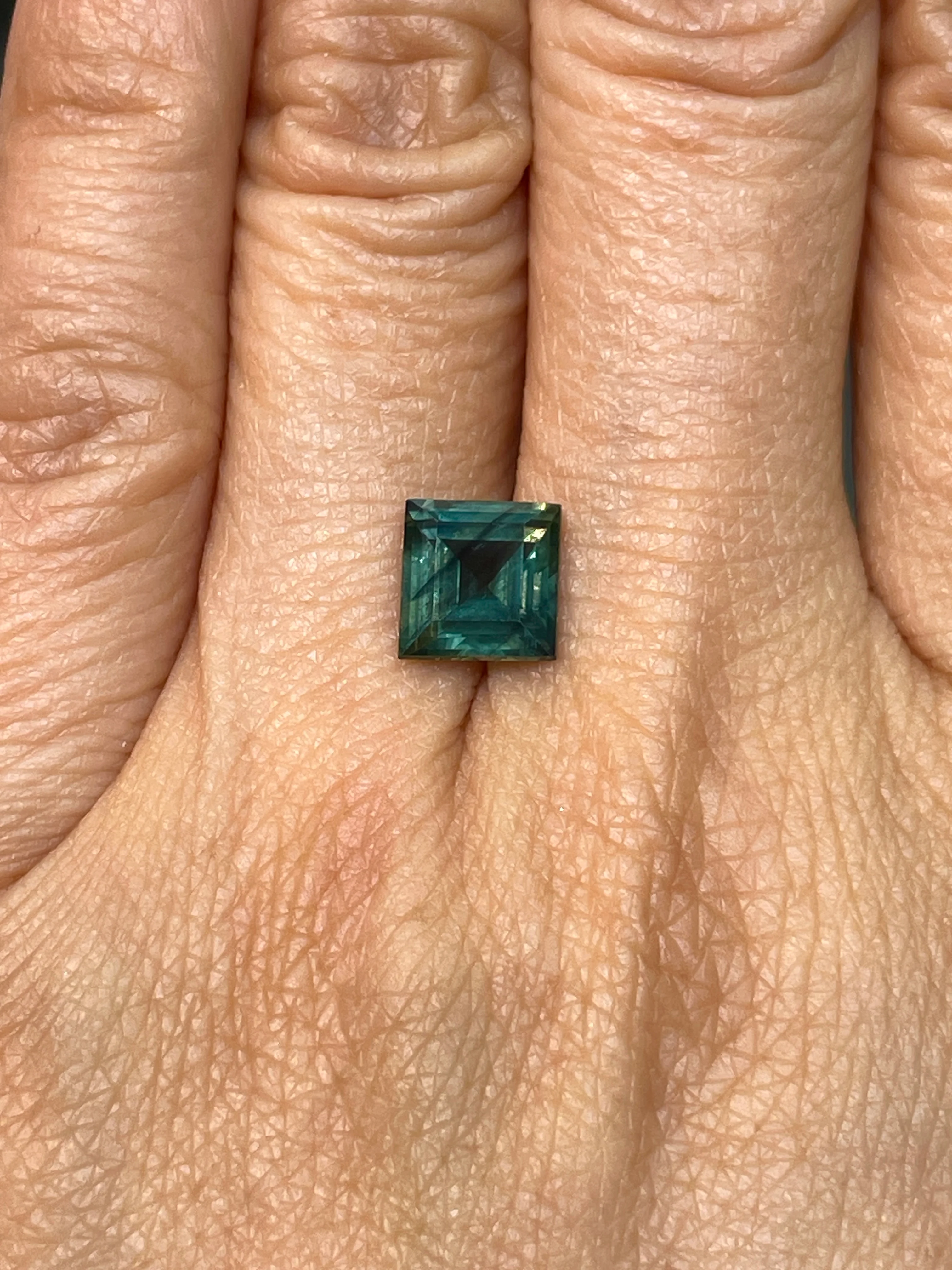 2.68 Carat Teal Sapphire - Image 3