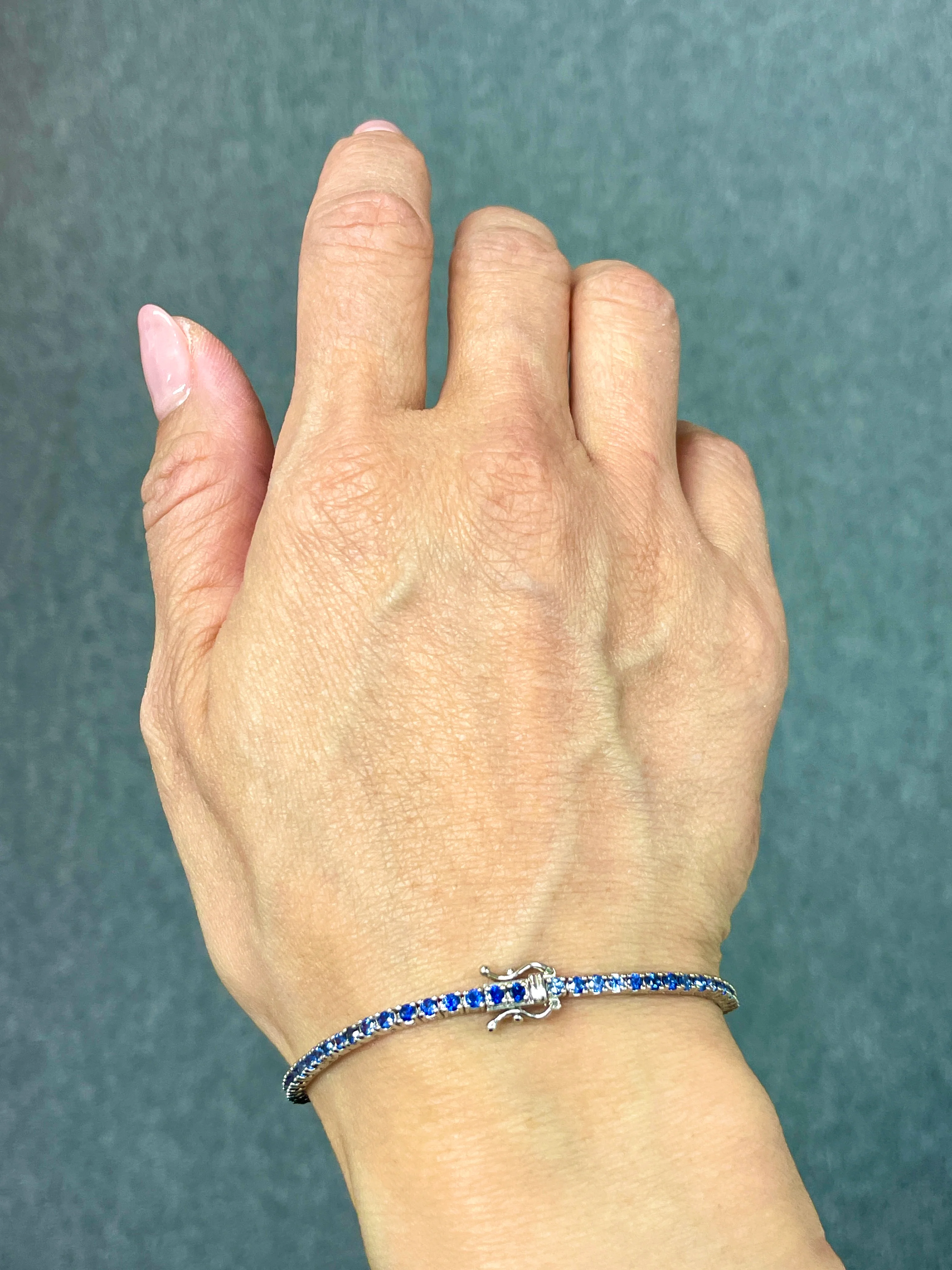 2.70 Carat Blue Sapphire Ombre Tennis Bracelet - Image 2