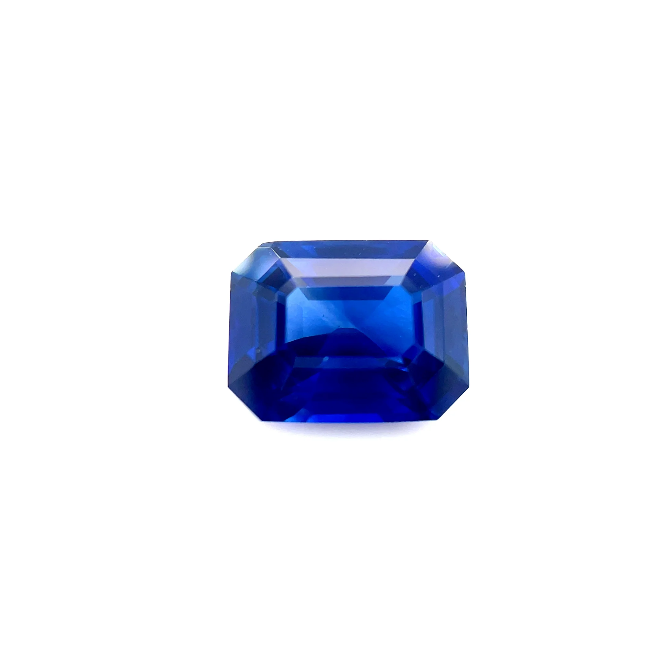 2.74 Carat Blue Sapphire - Image 2
