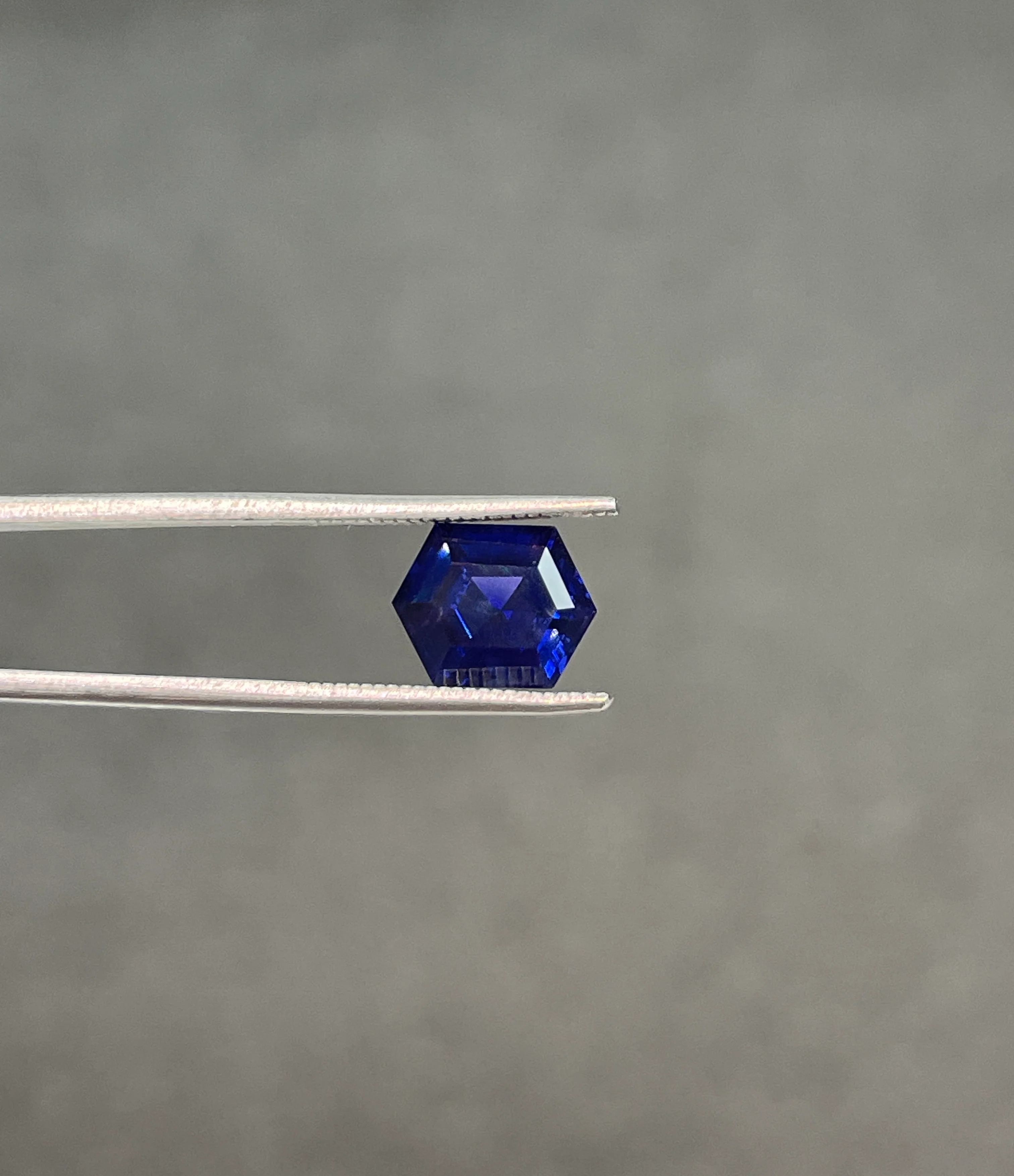 2.77 Carat No Heat Blue Sapphire - GIA - Image 2