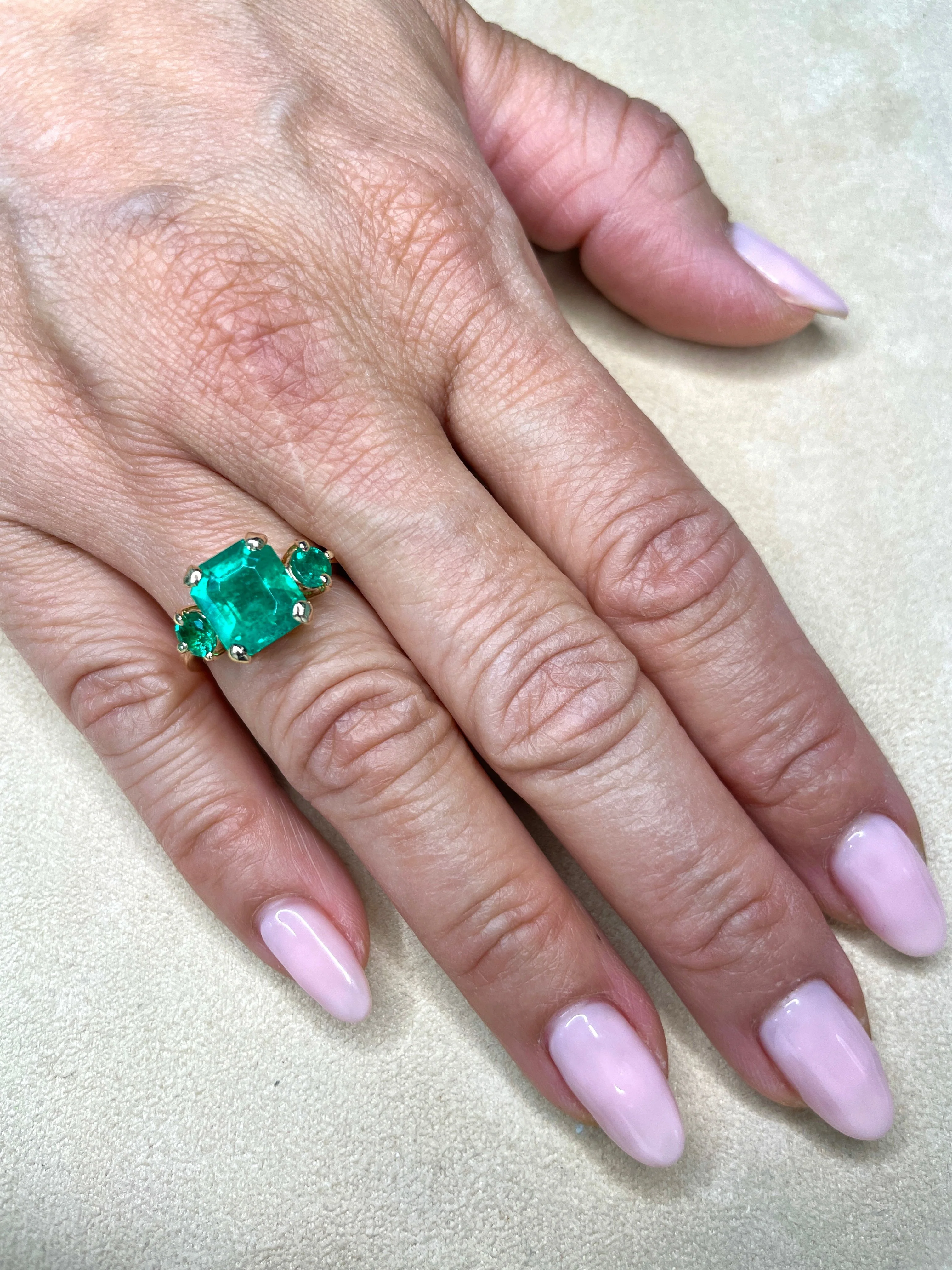 2.80 Carat Colombian Emerald Ring - Carte Blu - Image 2