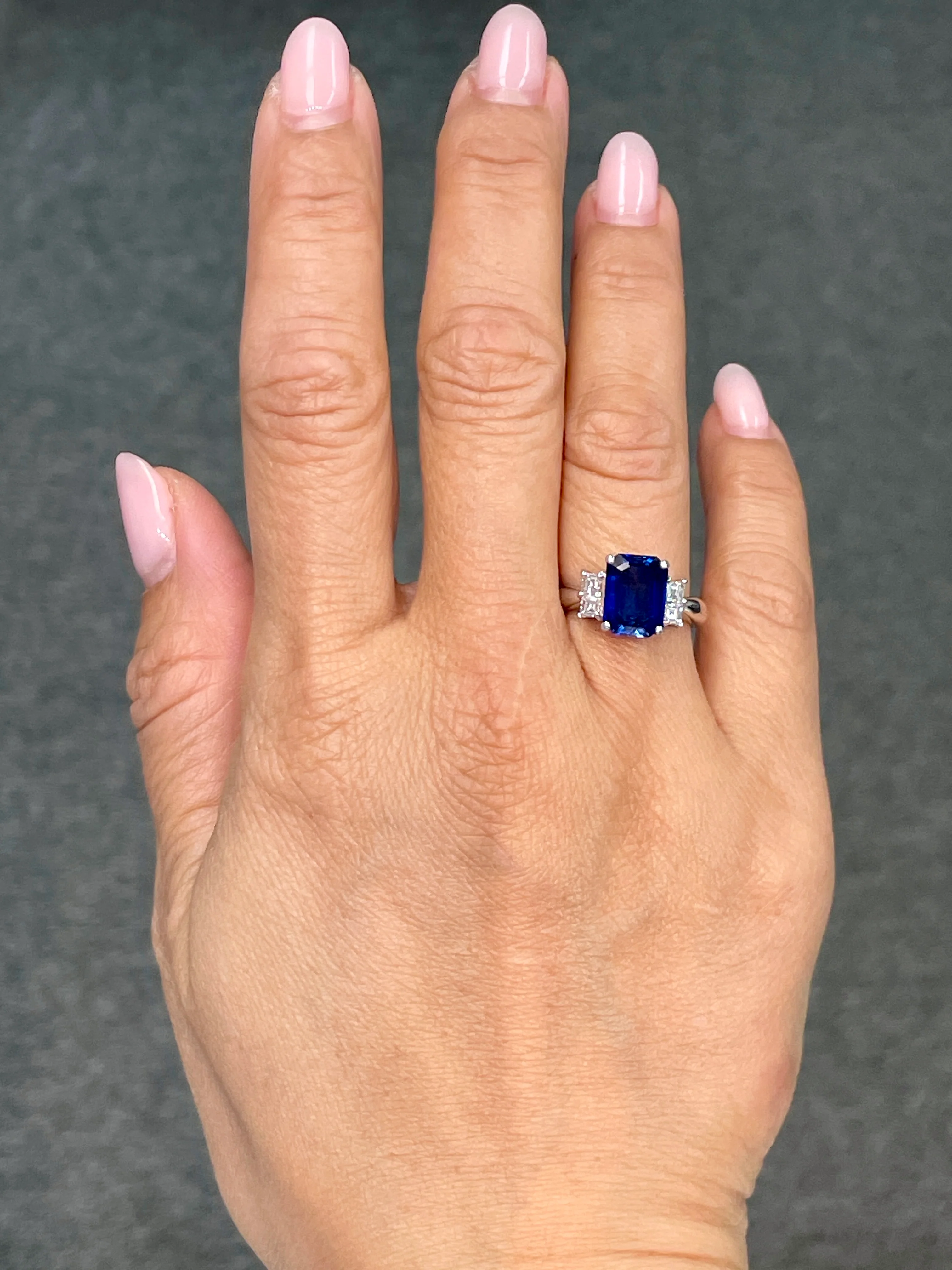 3.02 Carat Sapphire and Diamond Ring - Image 5