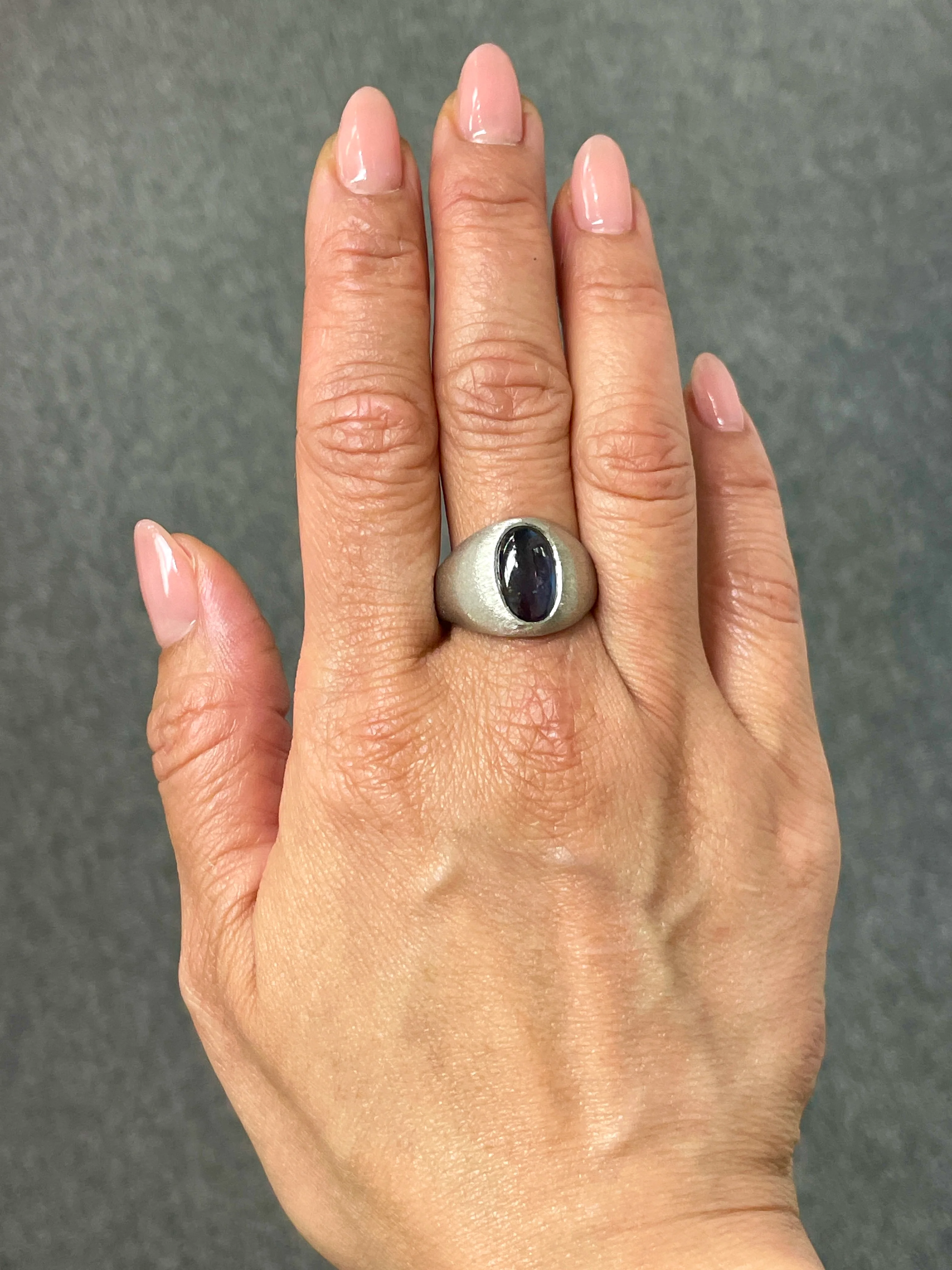 4.97 Carat Brushed Alexandrite Ring - GIA - Image 3