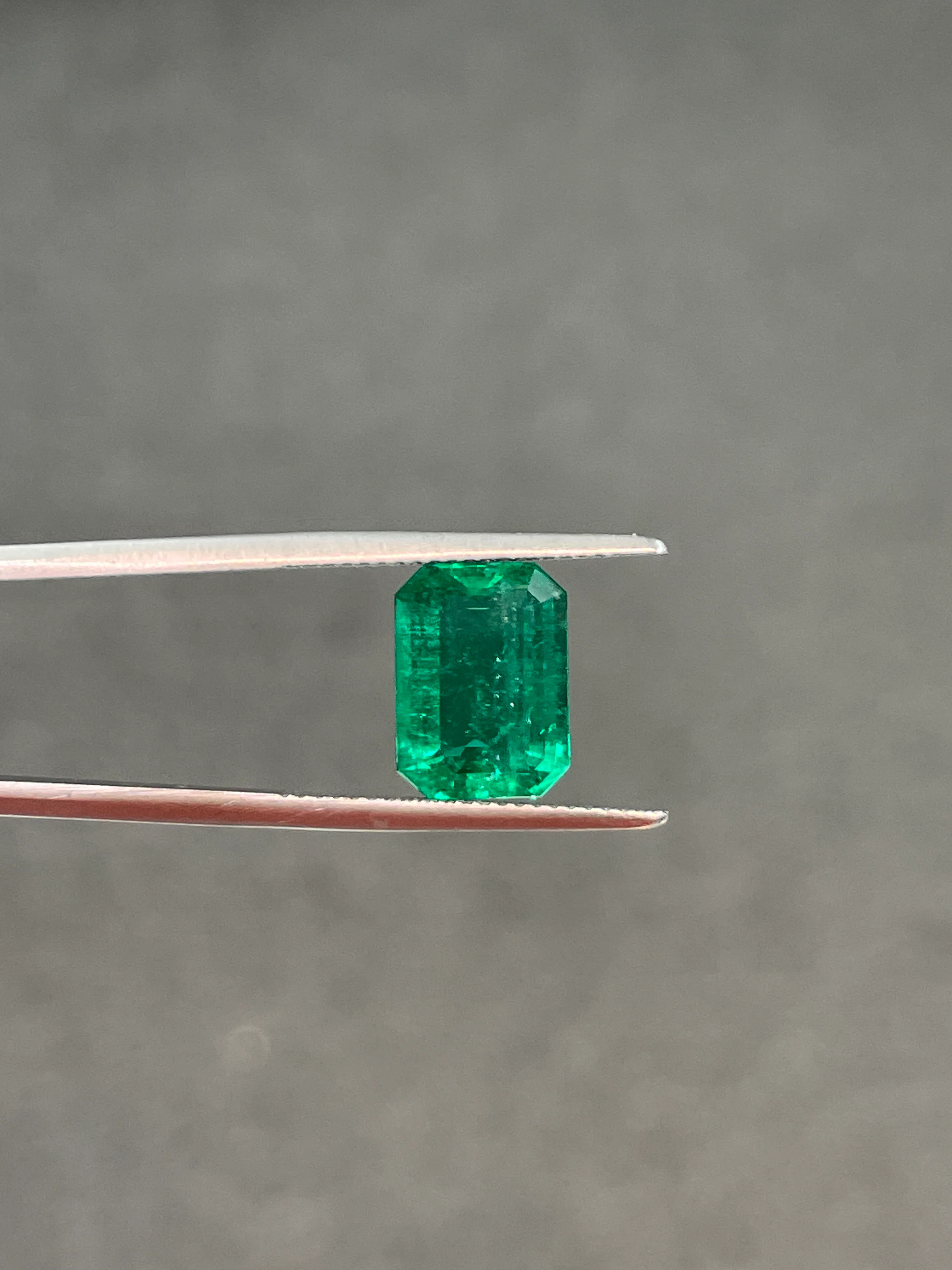 3.67 Carat Emerald - Image 2
