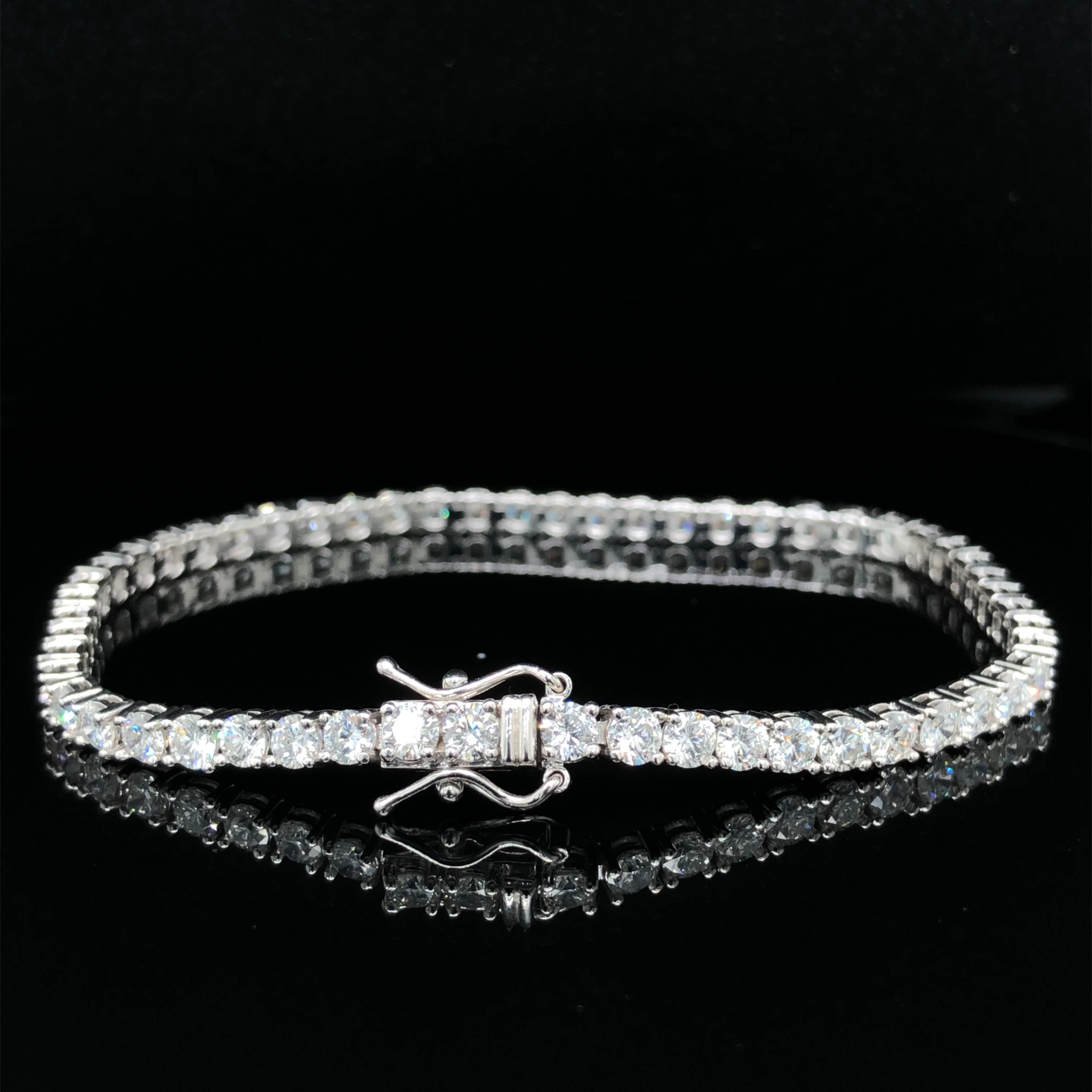5.50 Carat Diamond Tennis Bracelet - Image 3