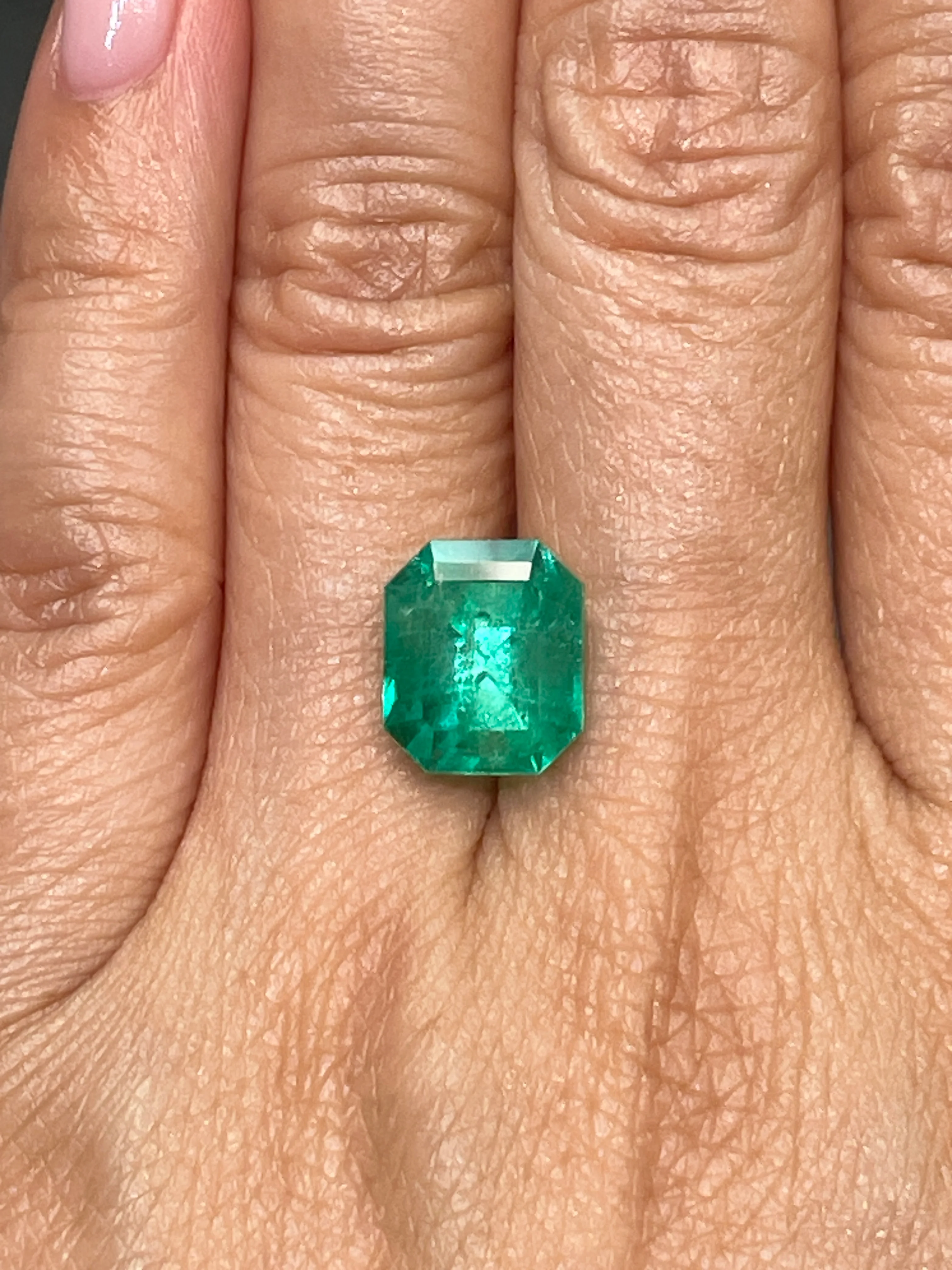 6.12 Carat Colombian Emerald - Image 2