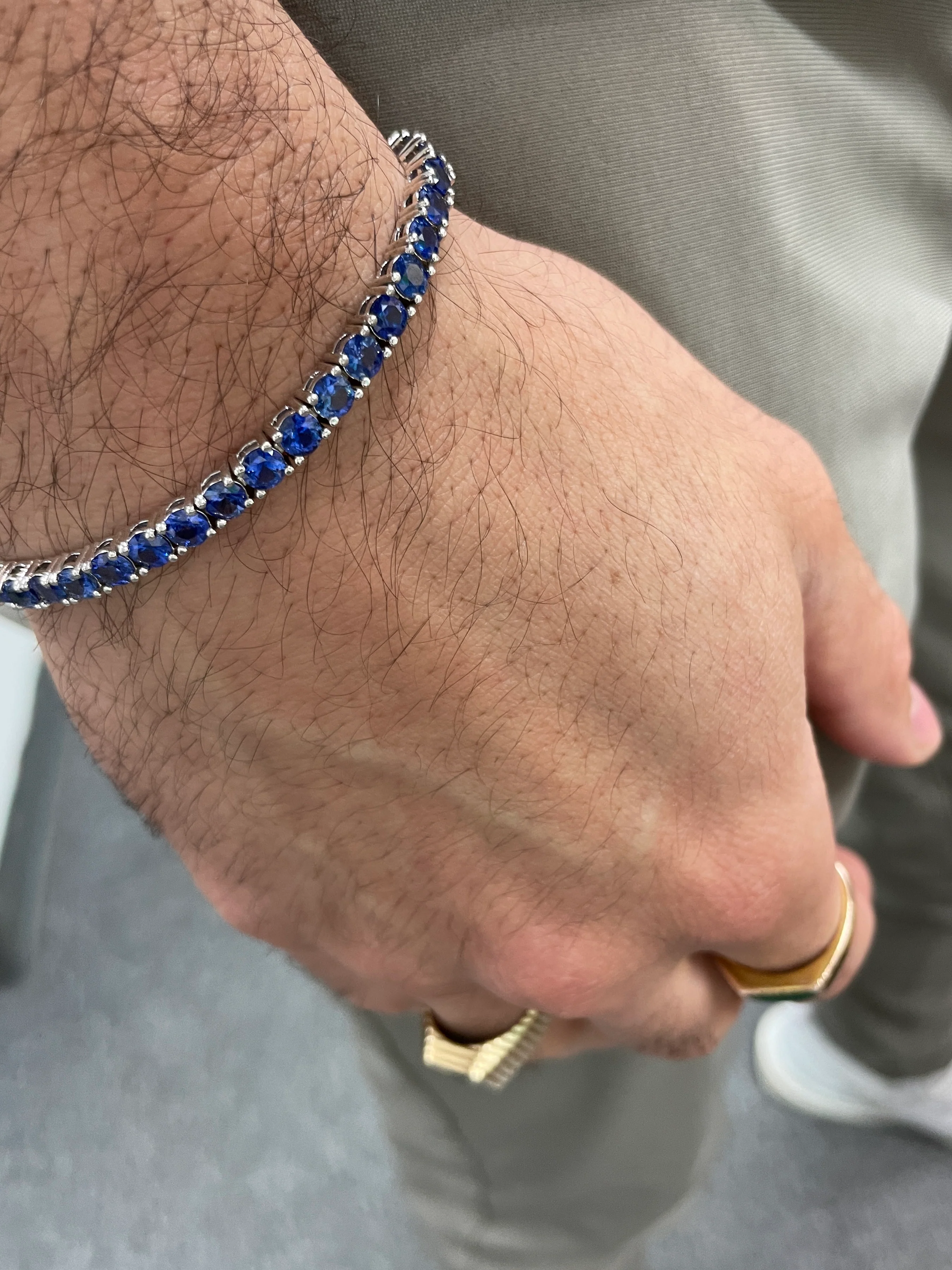 11.08 Carat Blue Sapphire Tennis Bracelet - Image 3