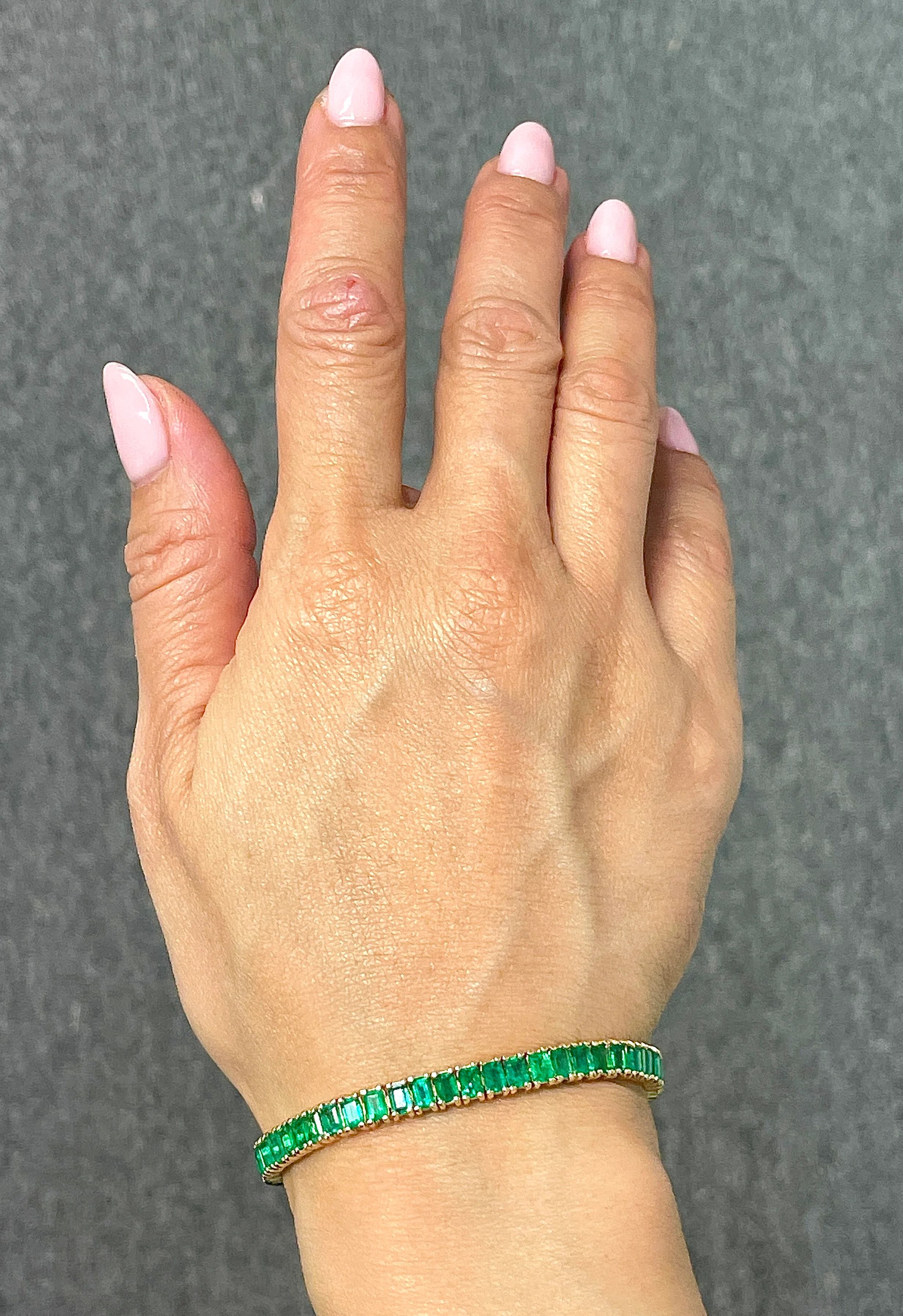11.16 Carat Emerald-Cut Emerald Tennis Bracelet - Image 3